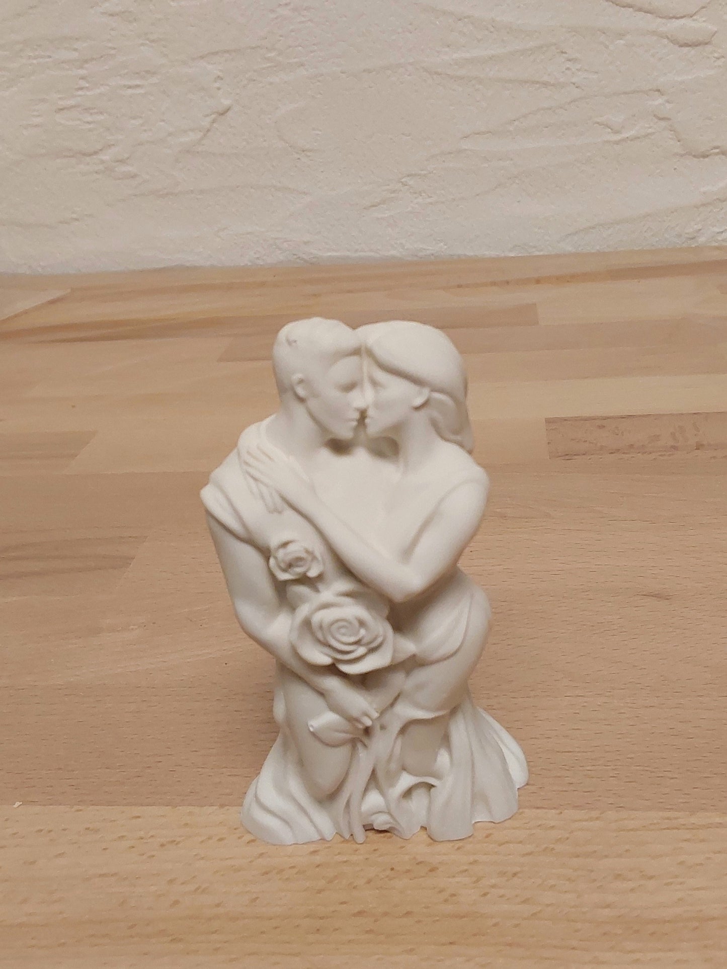 Jesmonite Liebespaar zwei verschiedene