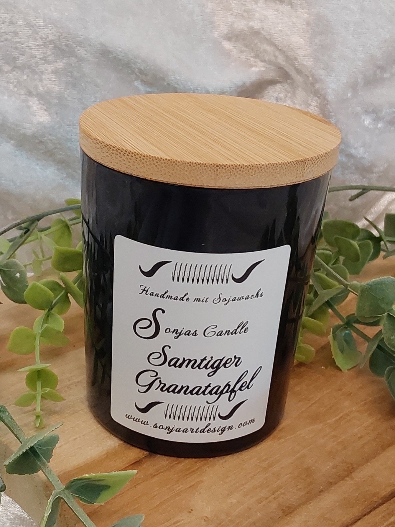 Samtiger Granatapfel Duftkerze