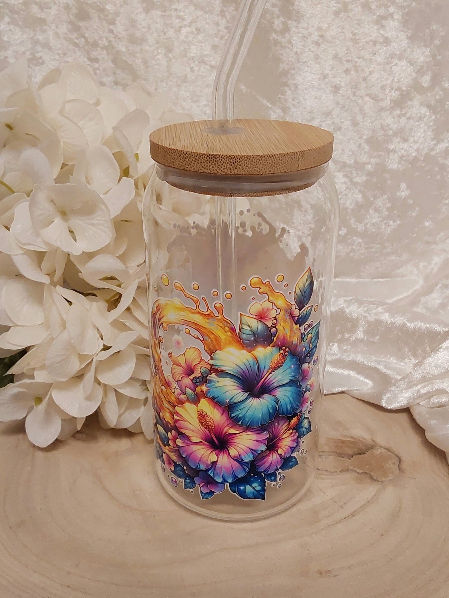Trink-Glas mit bunten Blumen-Motiv