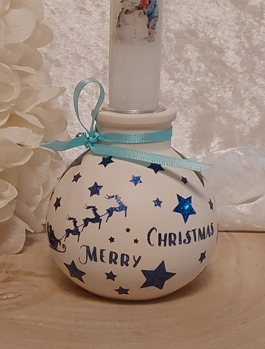 Weihnachtlicher-Kugel-Kerzenhalter