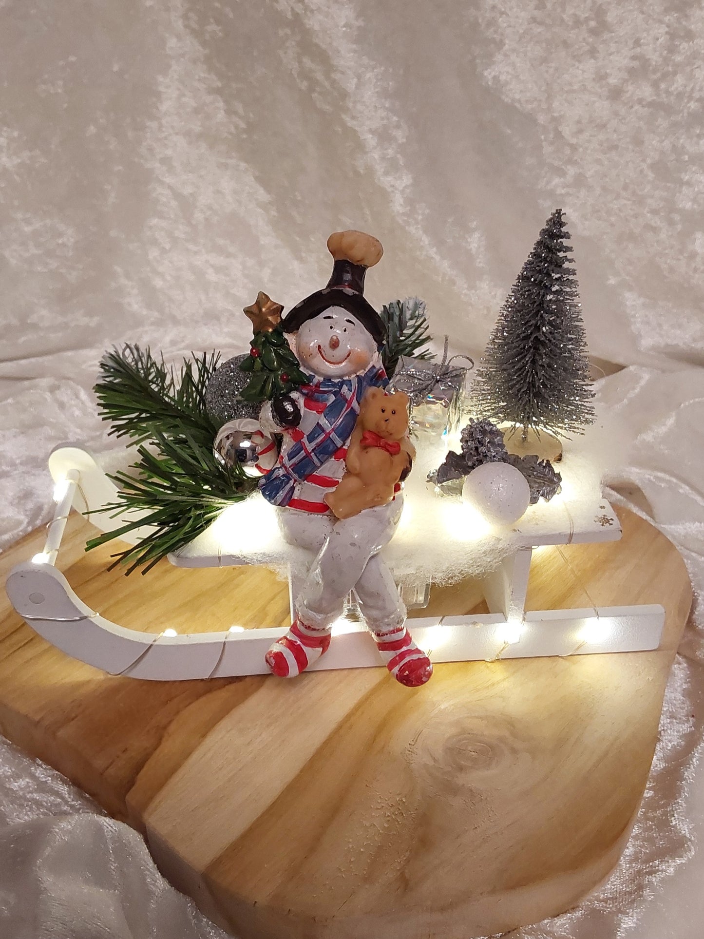 Kleiner Weihnachtsschlitten mit Beleuchtung