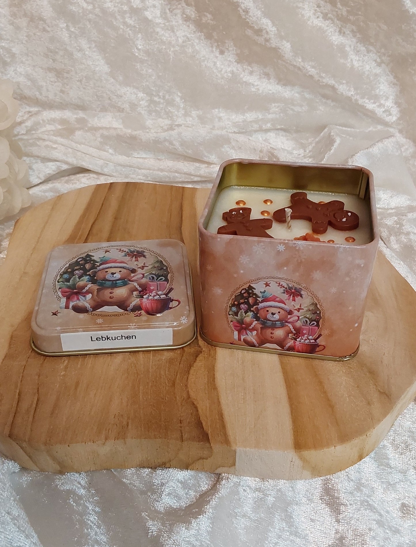 Weihnachtsdose mit verschiedenen Weihnachtsdüften