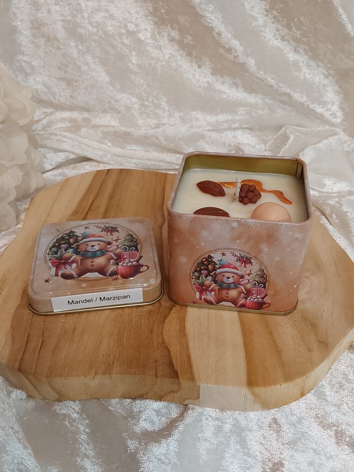 Weihnachtsdose mit verschiedenen Weihnachtsdüften