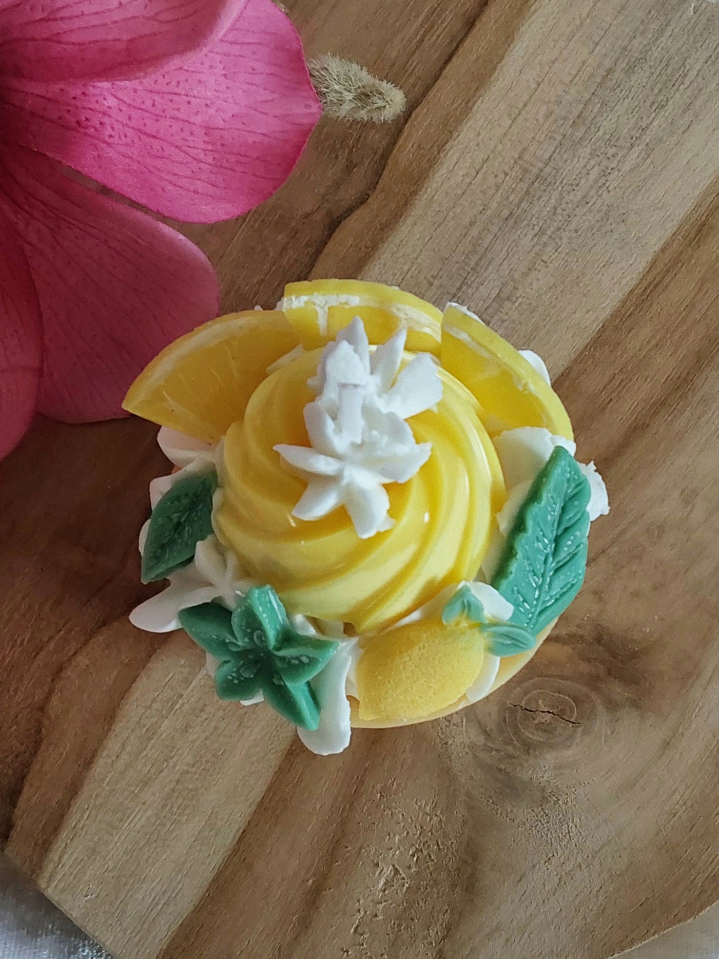 Zitronenkuchen CupCake in Geschenkbox