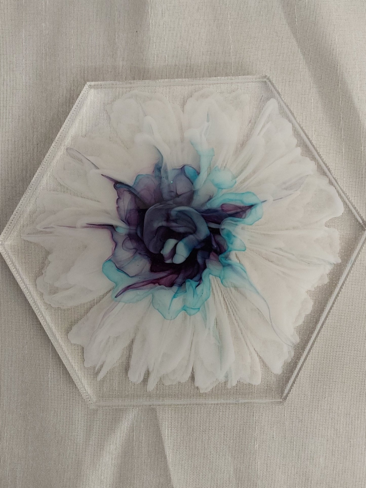 Tablett Hexagon Blüte und Griffe