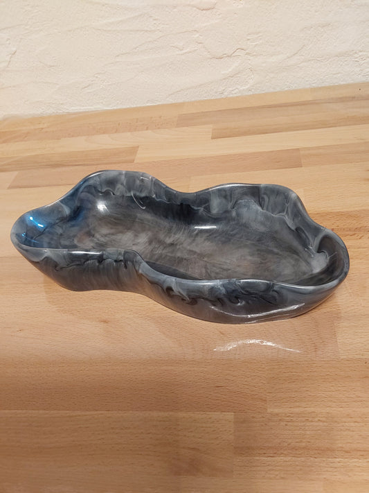 Wellenförmige Schale
