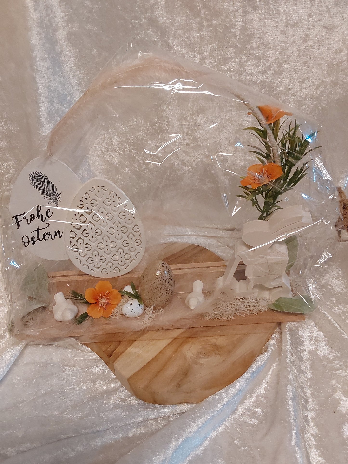 Oster-Deko auf Holz