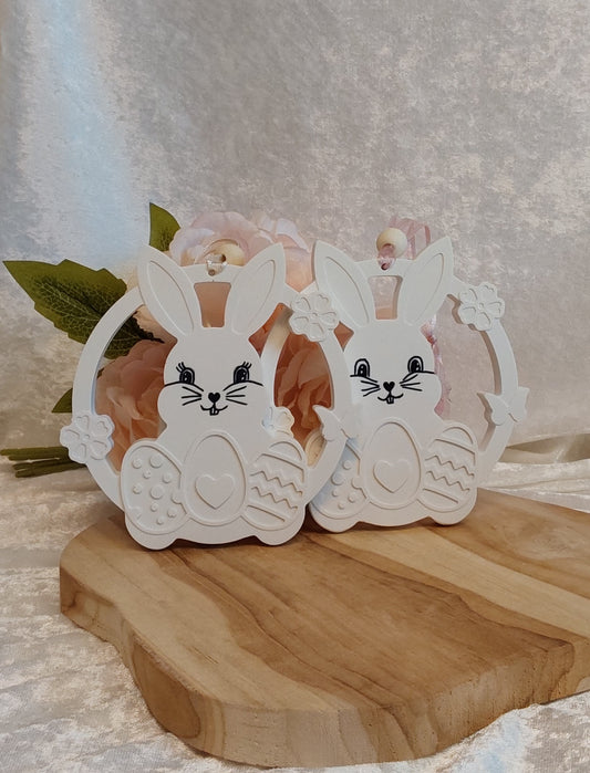 Oster-Aufhänger aus Jesmonite