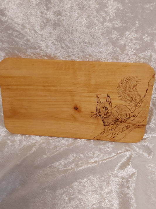 Frühstücksbrett Eichhörnchen auf Baum