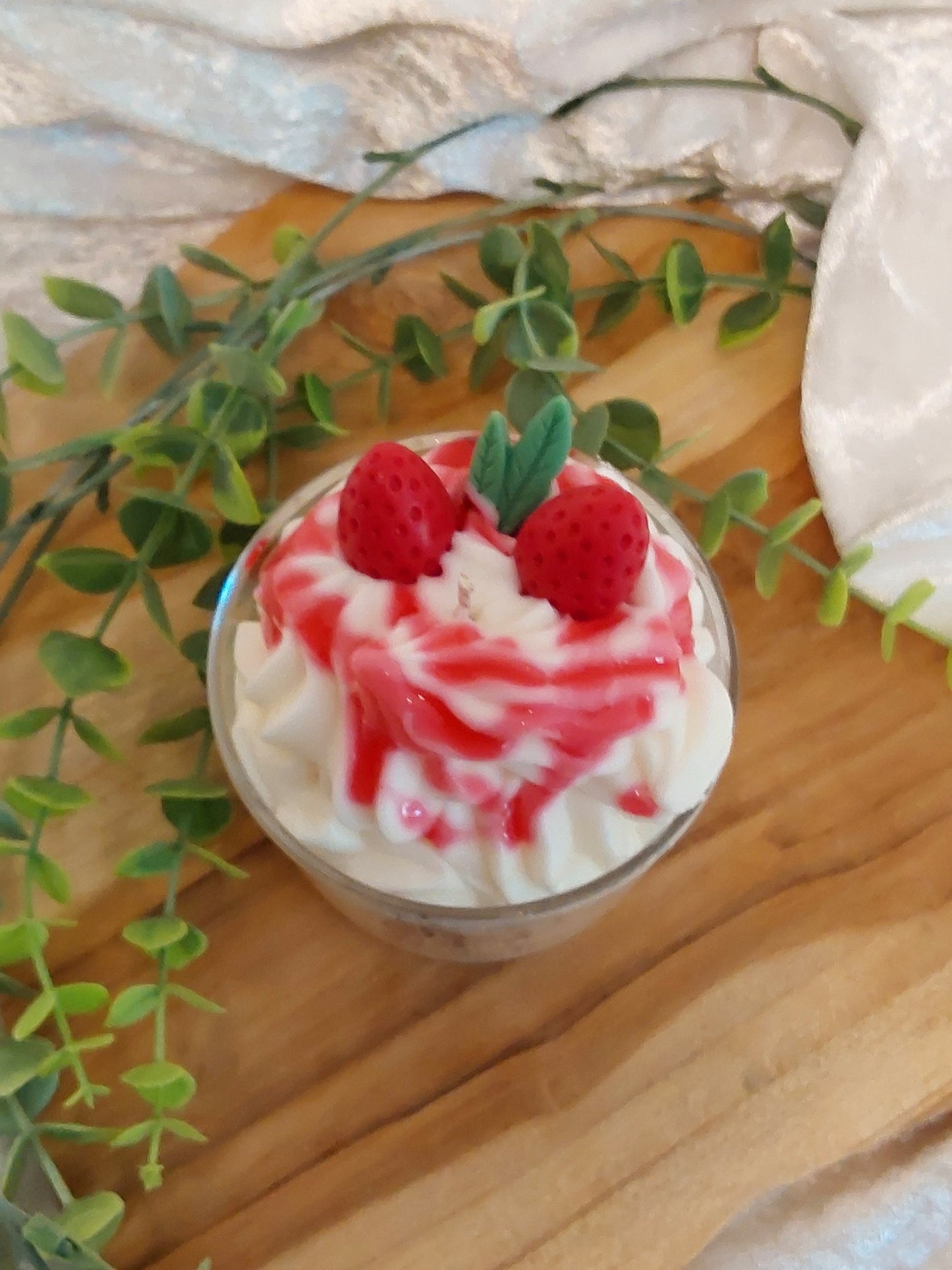 Erdbeer-Shortcake Duftkerze