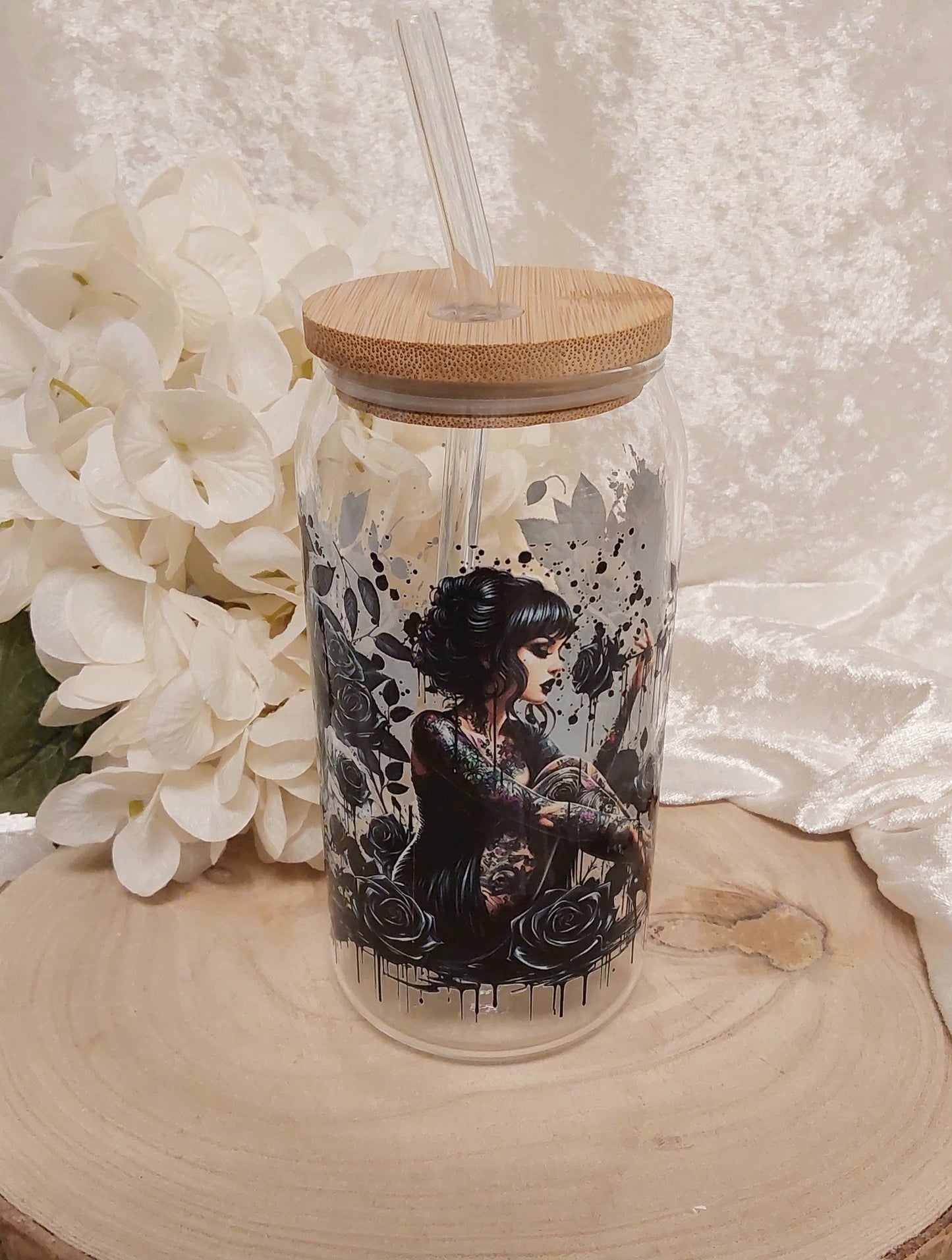 Trink-Glas mit Gothik-Motiv