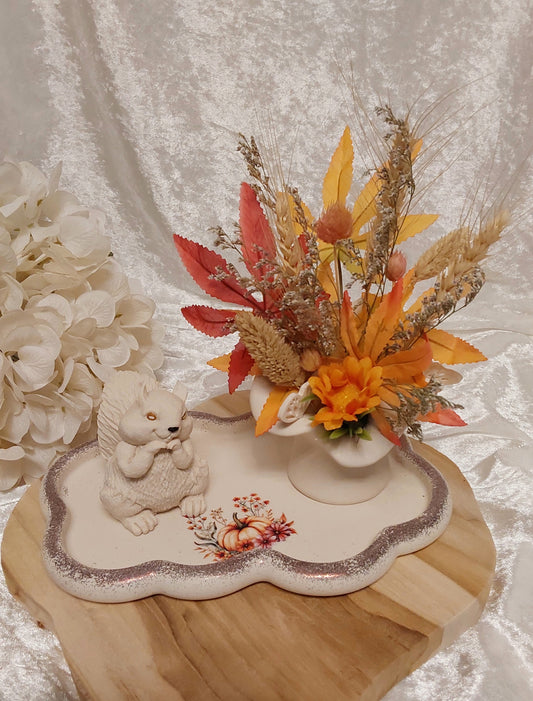 Dekotablett Herbstdeko mit Eichhörnchen