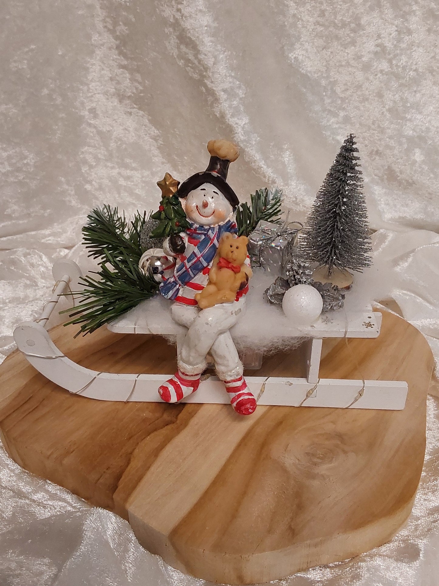 Kleiner Weihnachtsschlitten mit Beleuchtung