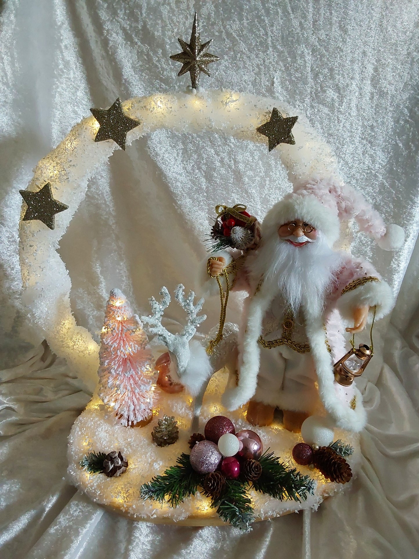 Großes Nikolaus - Gesteck mit Beleuchtung