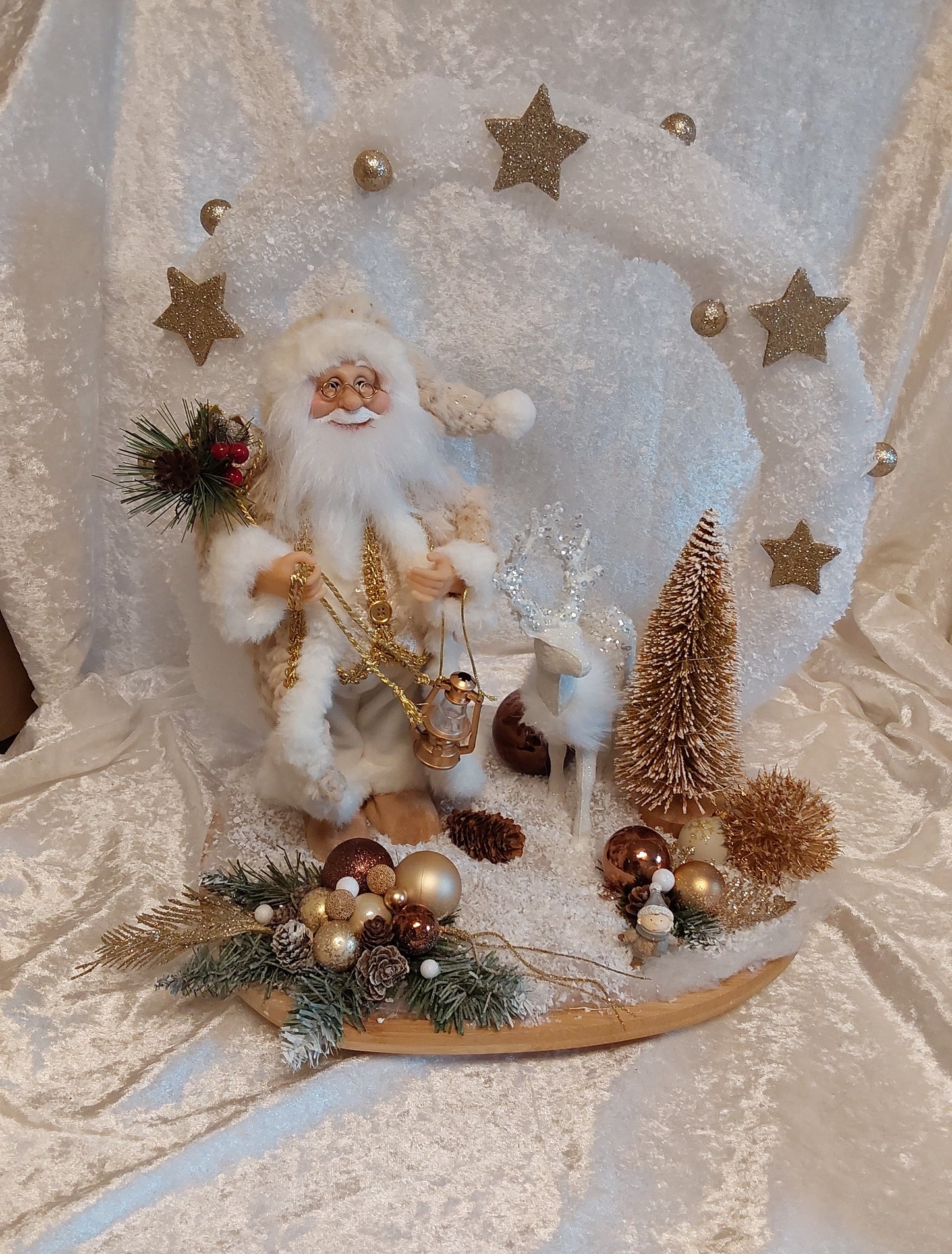 Großes Nikolaus - Gesteck mit Beleuchtung