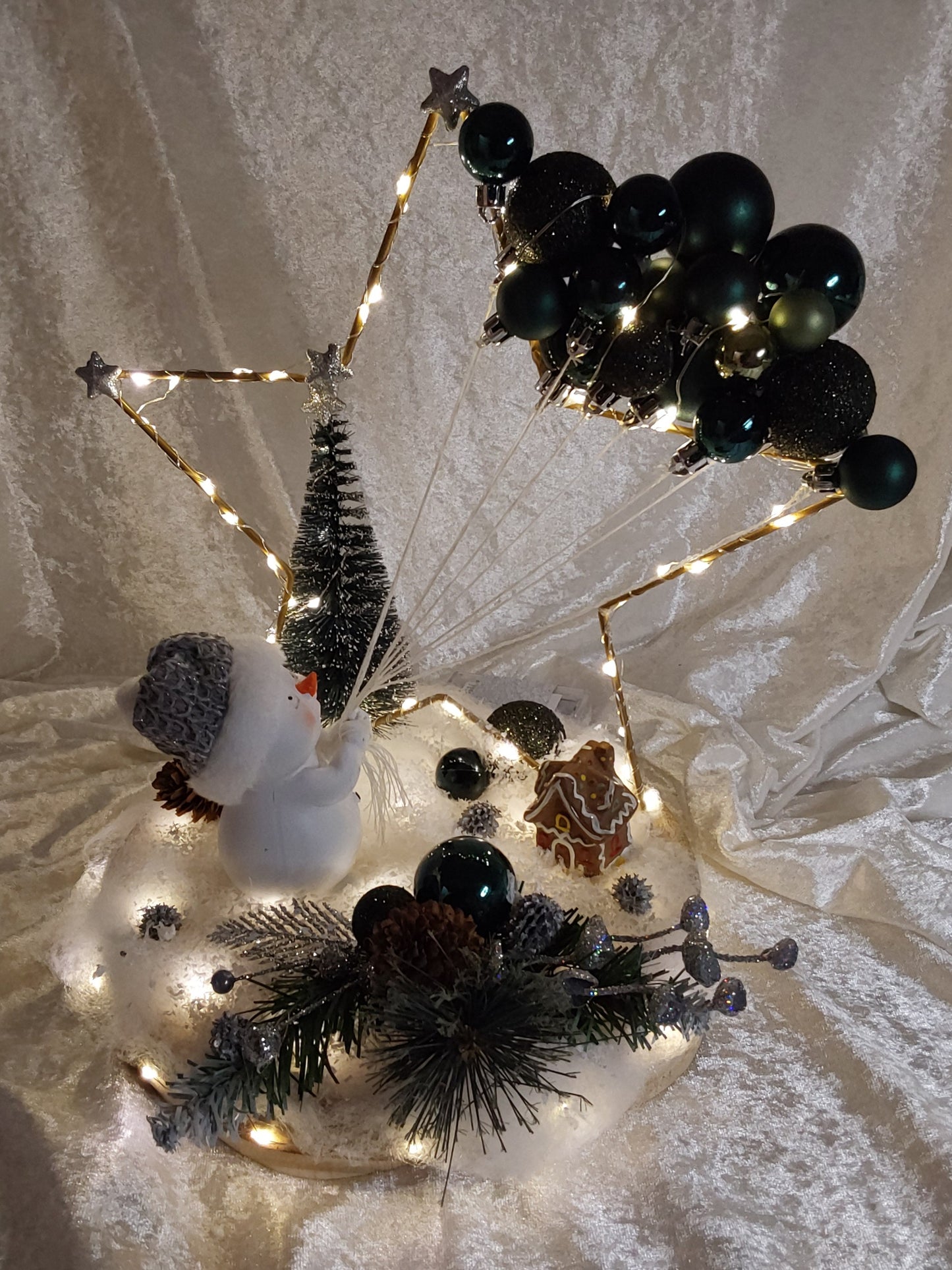 Gesteck mit Beleuchtung Petrol/Silber