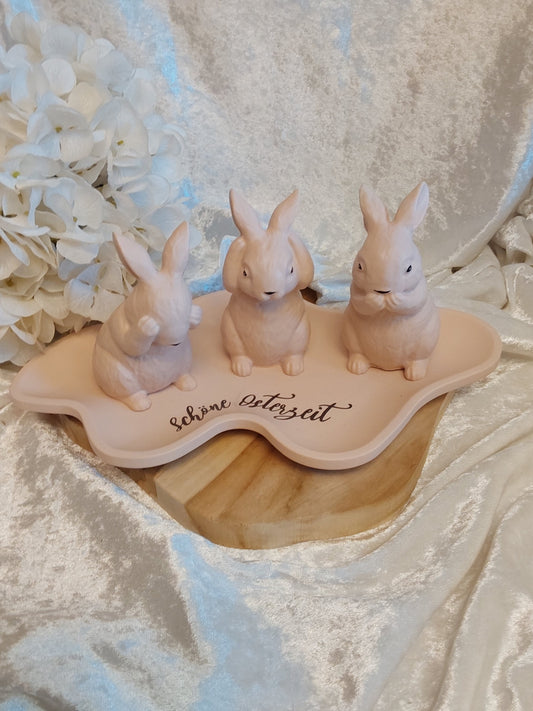 Wellentablett mit 3 Hasen