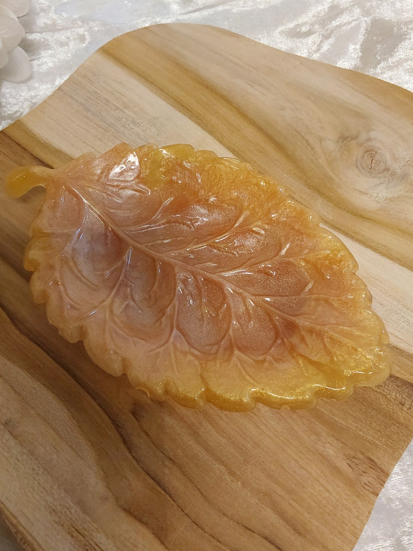 Blattschälchen aus Resin