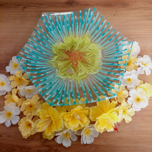 Resin Schale in Hexagon Form